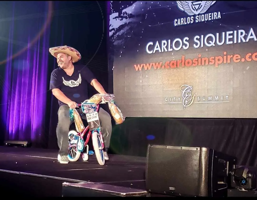 Carlos Siqueira speaking at City Summit
